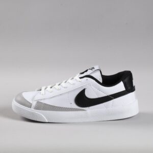 Nike Blazer Kısa Beyaz Siyah Ayakkabı