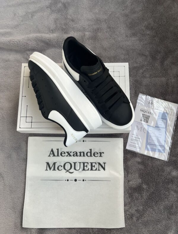 Alexander McQueen Siyah Arkası Beyaz