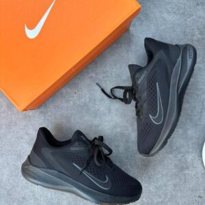 Nike Tripple Siyah Spor Ayakkabı