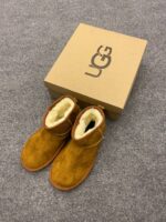 UGG Taba Mini Bot İthal