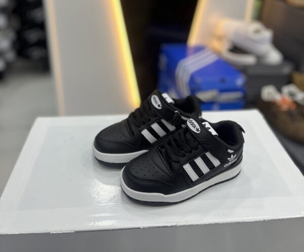Adids forum Low Siyah Beyaz