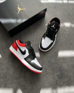 Niike Jordan Low Beyaz Siyah Kırmızı